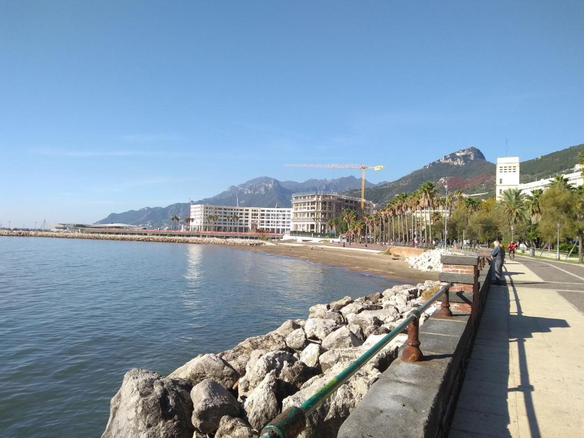 Salerno Experience Hostel Екстер'єр фото