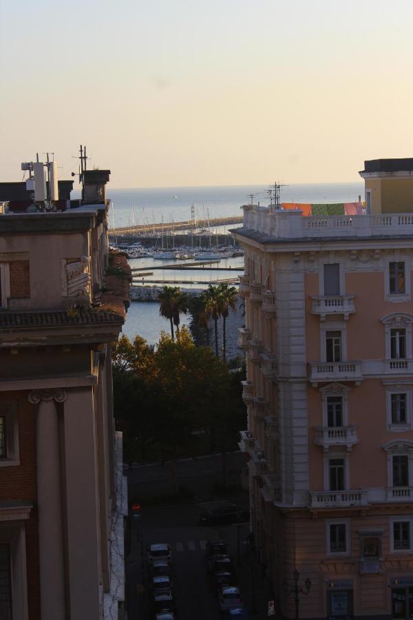 Salerno Experience Hostel Екстер'єр фото