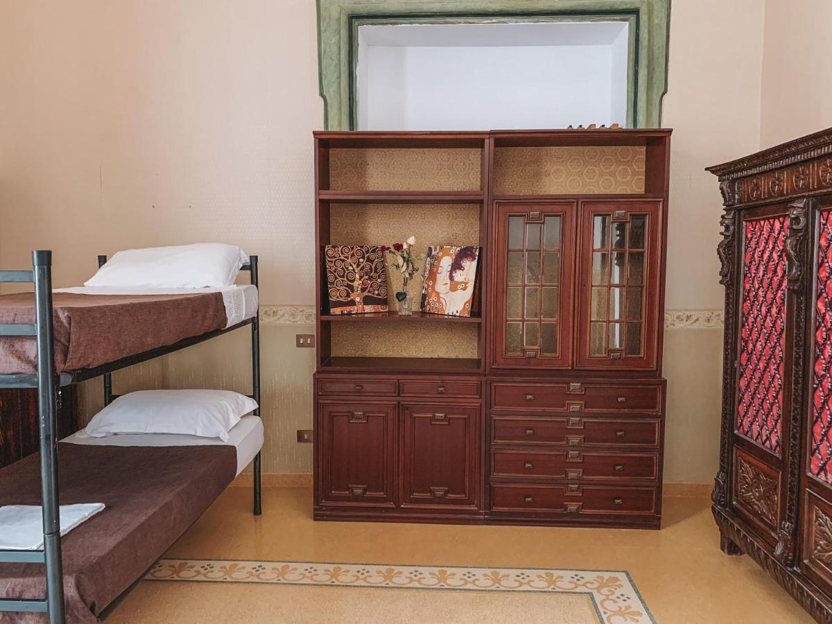 Salerno Experience Hostel Екстер'єр фото