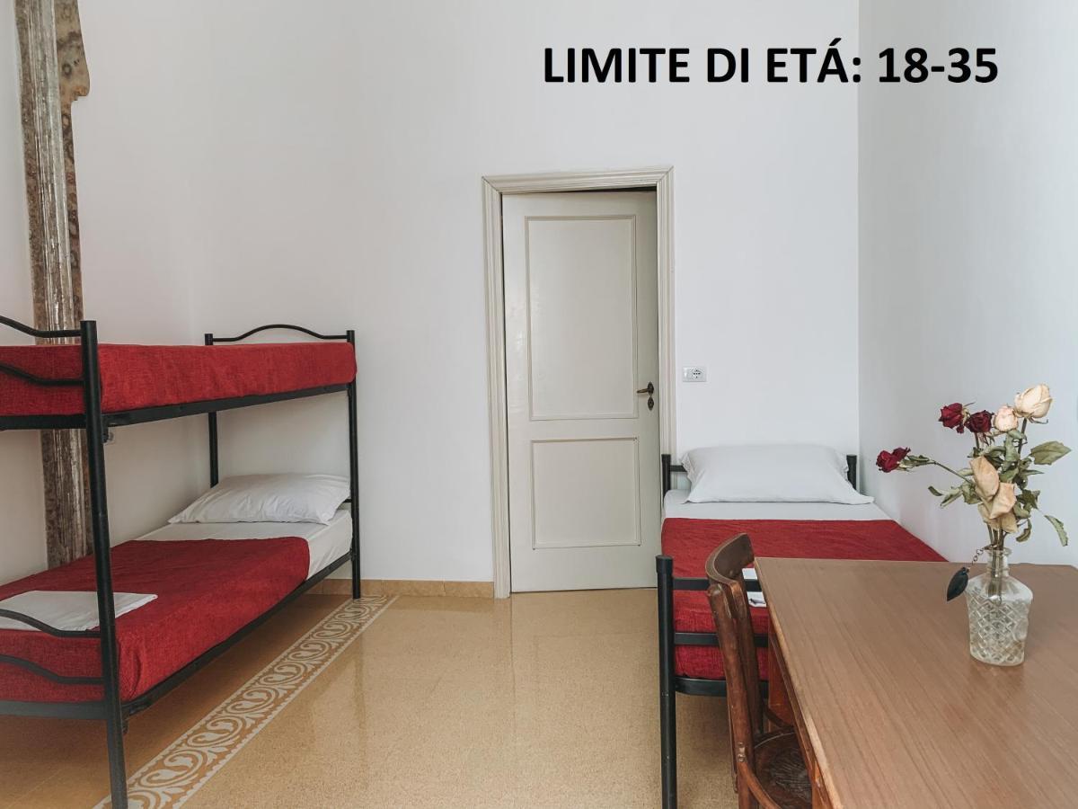 Salerno Experience Hostel Екстер'єр фото