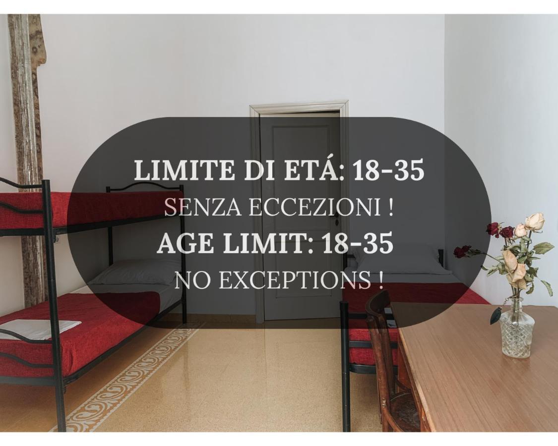 Salerno Experience Hostel Екстер'єр фото