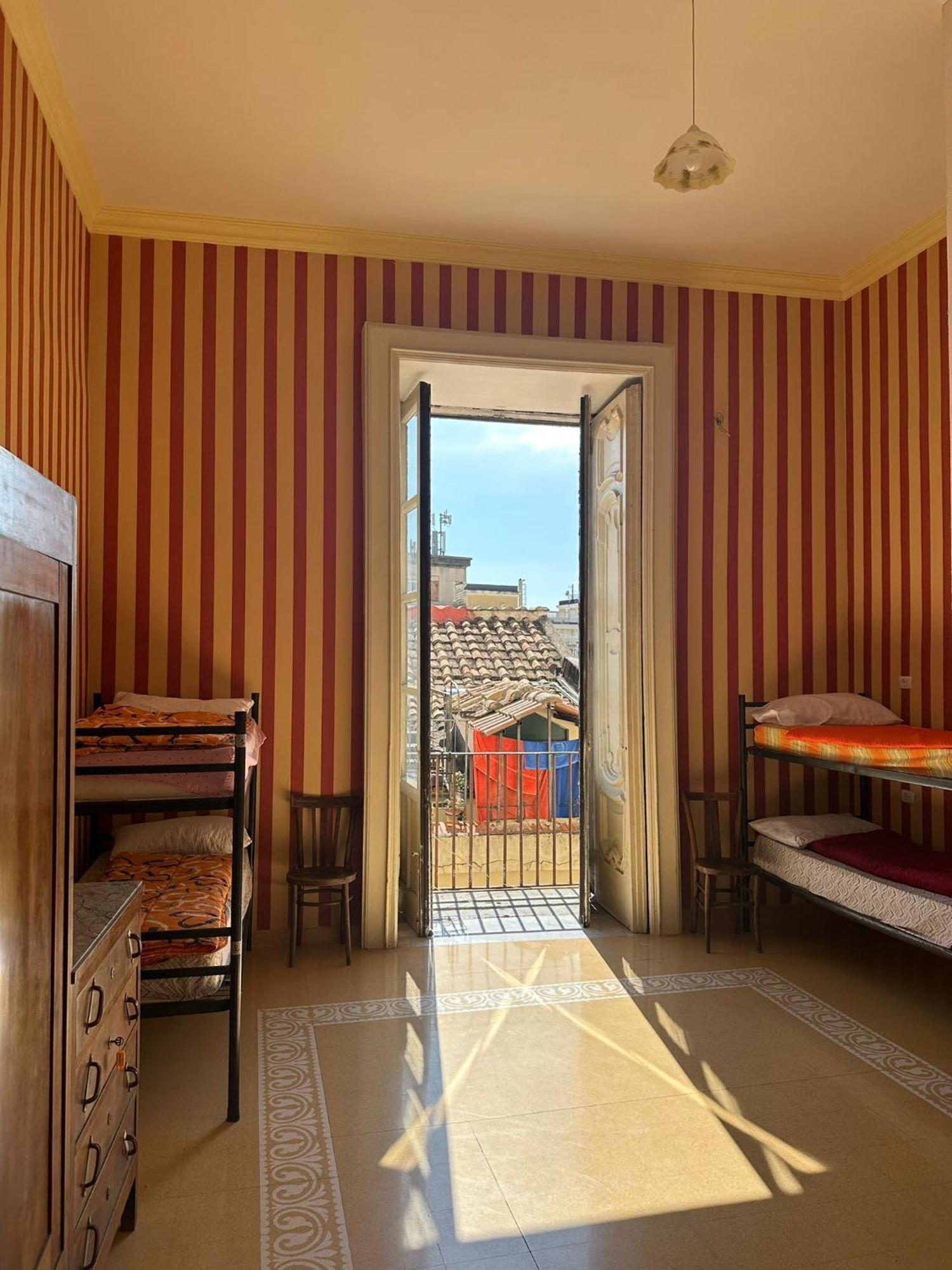Salerno Experience Hostel Екстер'єр фото