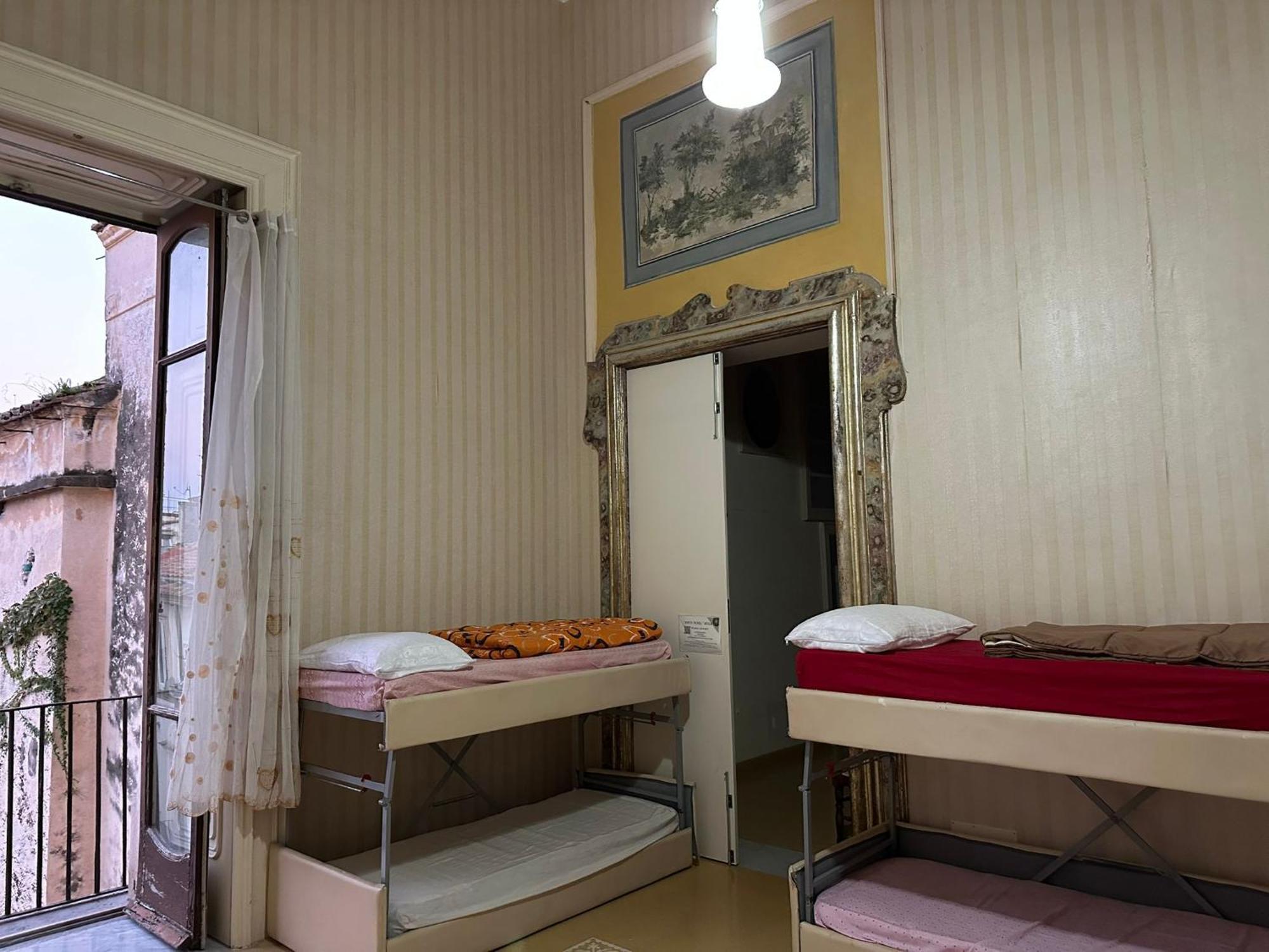Salerno Experience Hostel Екстер'єр фото