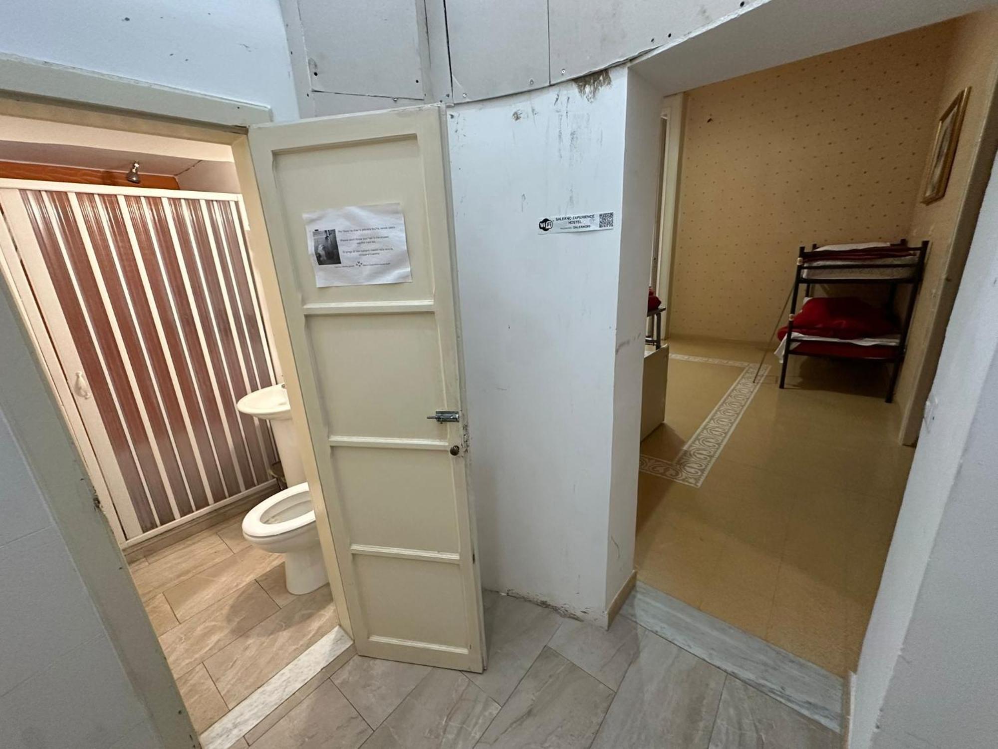 Salerno Experience Hostel Екстер'єр фото